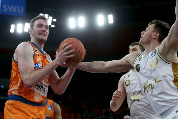 经常能够在 经常能够在