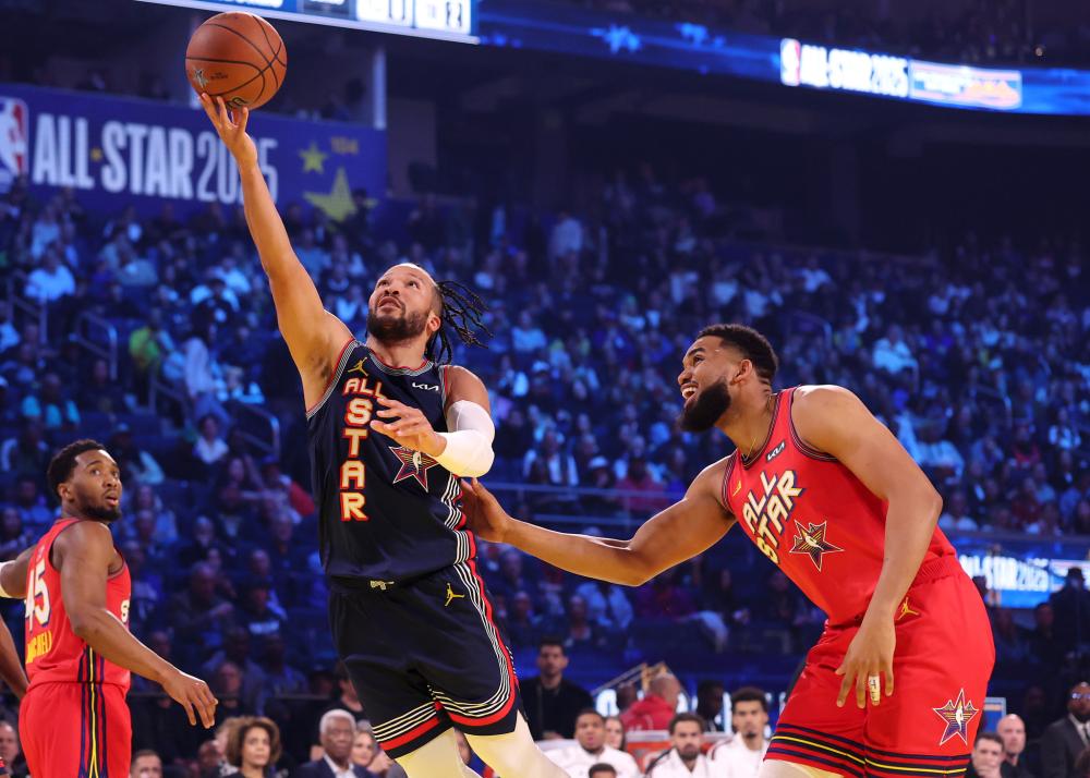 赛都充满未 赛都充满未